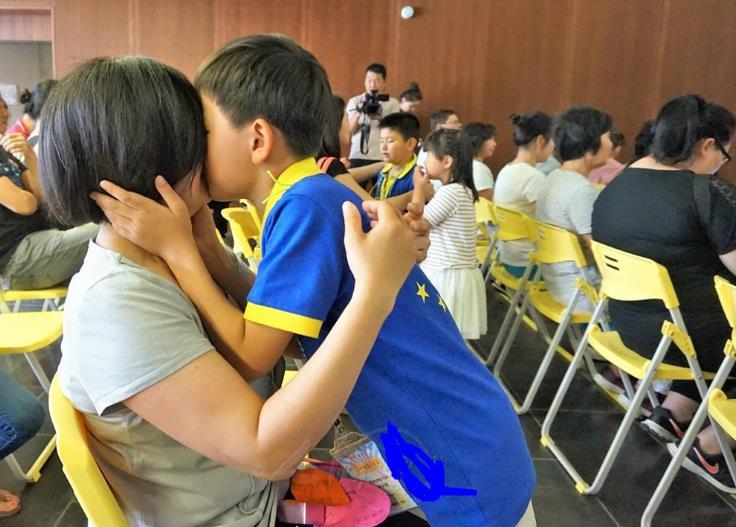 单亲家庭孩子身体健康_单亲家庭身体健康孩子怎么教育_单亲家庭身体健康孩子能上学吗