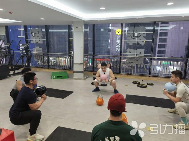 苏州健身教练培训班学费多少钱_健身房私教苏州有吗_苏州健身房私教价格