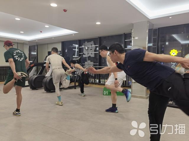 苏州健身教练培训班学费多少钱_苏州健身房私教价格_健身房私教苏州有吗
