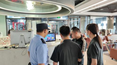 健身房不私教怎么锻炼_健身房私教是怎么教_健身房私教价格表图片大全